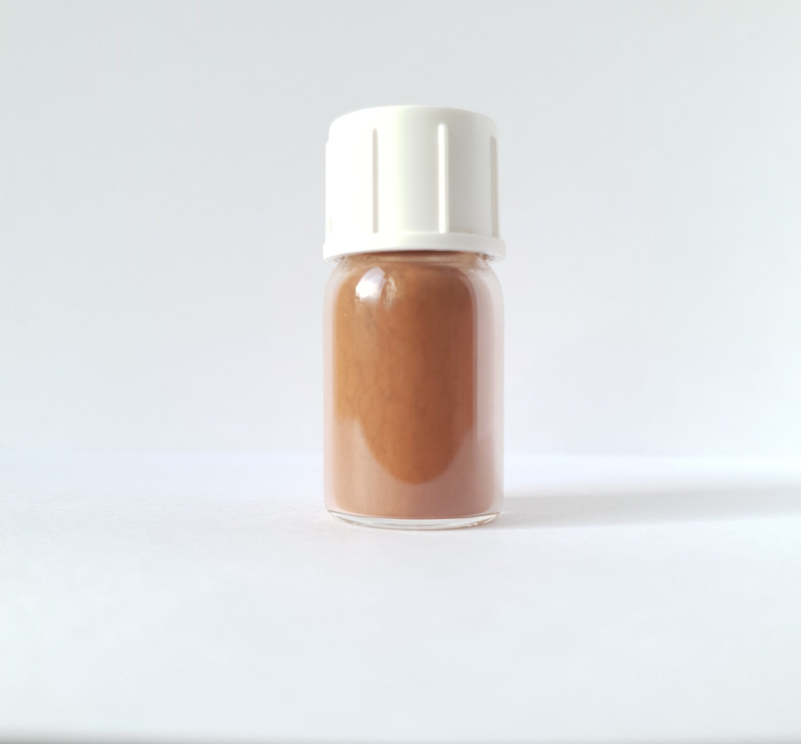 red hijazi ithmid kohl arabic eyeliner