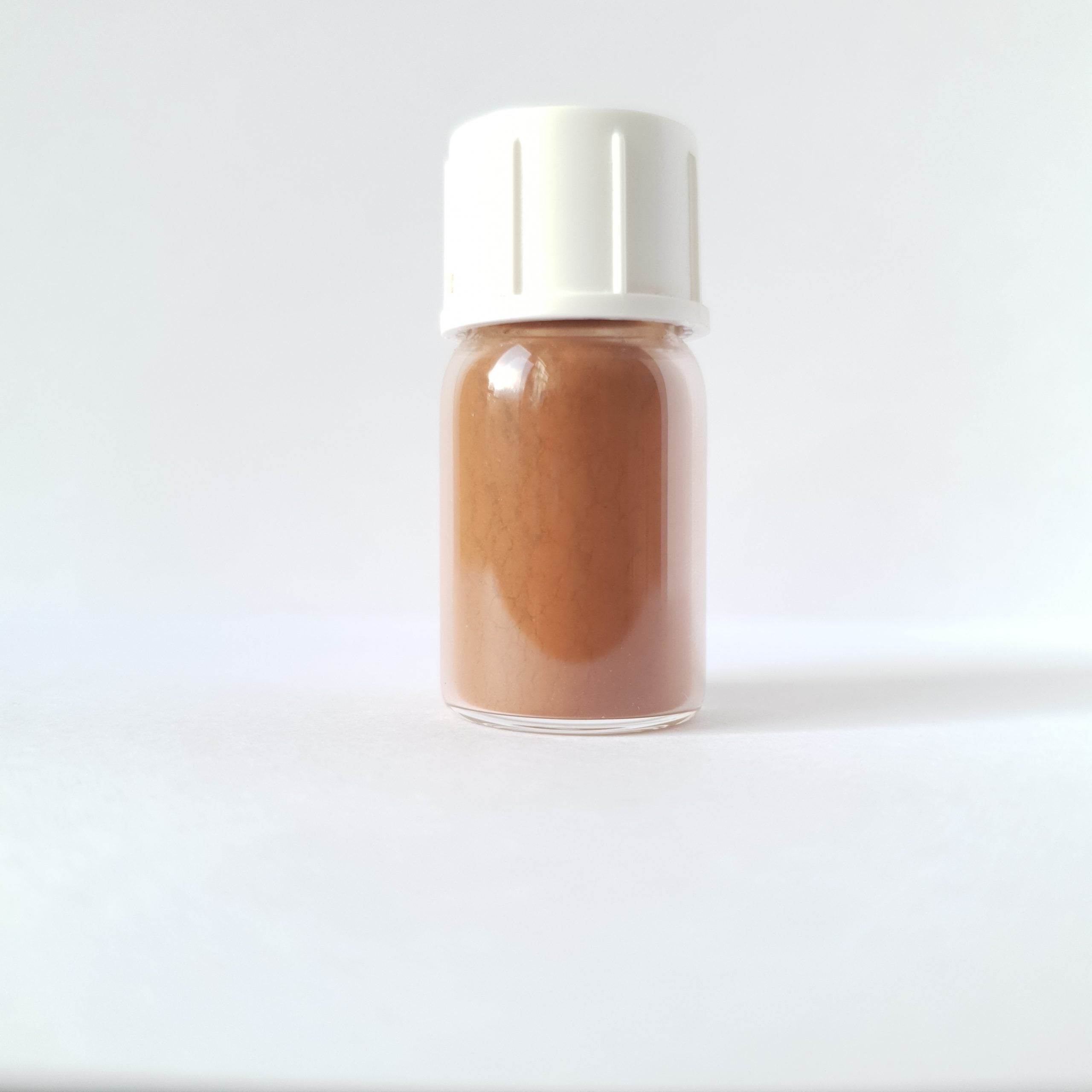 red hijazi ithmid kohl eyeliner