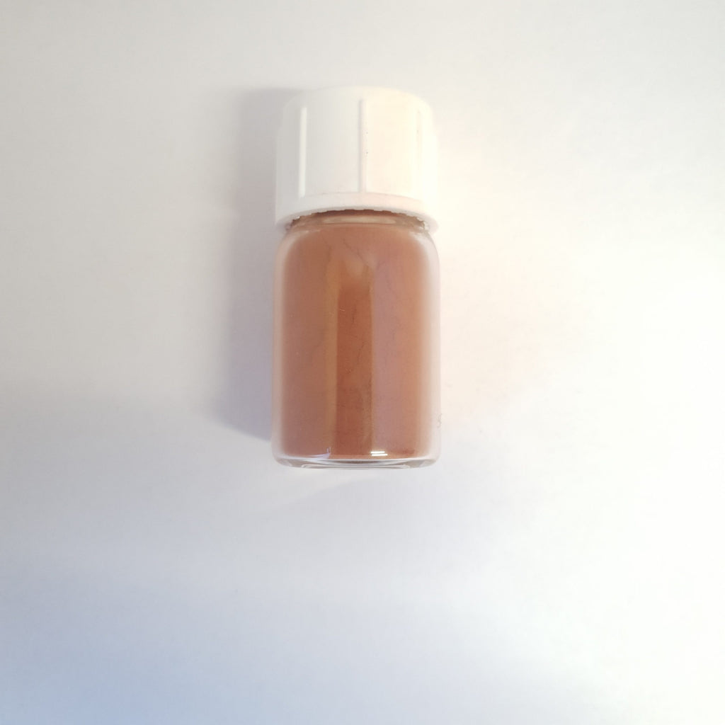 red arabic ithmid kohl eyeliner in small bottle